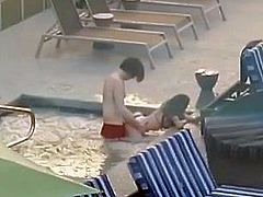 follada en la piscina