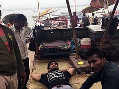 Complete Street Indian Body massage at Banks of the Ganges Part 1  4K