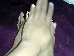 filipina feet getting ready