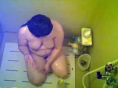 Jap Milf Takes Shower