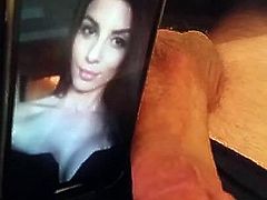 Tribute a Girl
