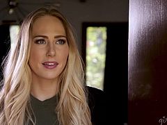 Wrong Place, Right Time - Carter Cruise & Vanessa Veracruz