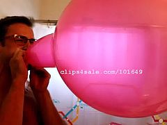 Balloon Fetish - Lance Popping Balloons Video 1