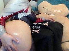 Homemade Video Of A Kitty Dildoing Butt Plugged Camslut