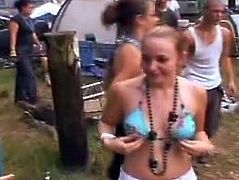 Sexy model natural tits sucked in public seductively