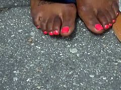 Tecarai Mixon Sexy Toenails