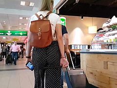 Sweet jiggly ass at the airport, slow motion HD