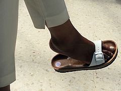 Shoe & Foot Fetish - Black MILF Dangling Sandals