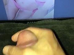 Cumming on naughtybab94