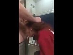 Gorgeous redhead girlfriend suck and deepthroat