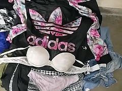 Neighbors laundry left in the mashine over night