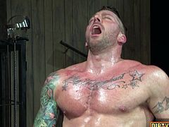 Muscle gay fetish with cumshot