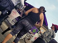French Quarter Creep Shots Latina big ass in the Big Easy