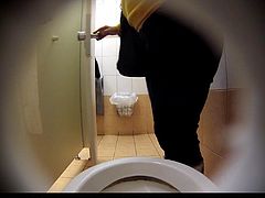 Estrangeiro - Hidden Cam HD piss in toilet part10