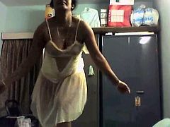 http://img4.xxxcdn.net/0p/34/25_indian_dance.jpg