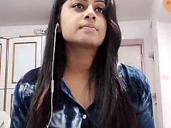 INDIAN PORN ACTRESS & CALL GIRL LIVE