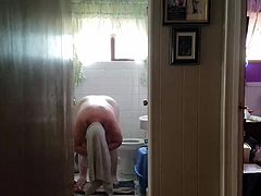 Chrissy Nienhardt 249 lb in the bathroom at home