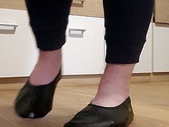 black leather gymnastic slipper