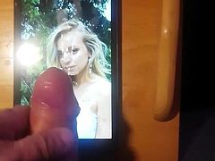 Ludivine Reding cumtribute