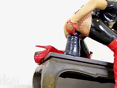 My God! Who can fuck her after that? She won't feel shit. It's like throwing a hot dog down a hallway. Smh.. Terrible.Watch her drilled by a massive cock in HD.