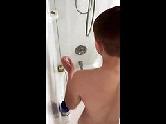 AUSTIN L YOUNG HANDJOB FINGERING AND SHOWER