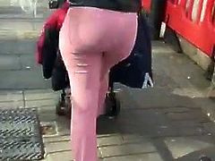 Hot Milf Ass Uk candid