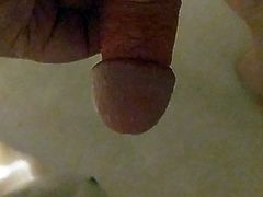 Masturbating cuming in shower