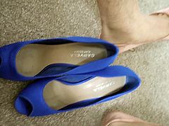 Cumming on Carvela Gabbi blue satin peeptoe heels