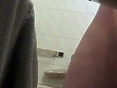 http://img2.xxxcdn.net/0v/ah/kj_bathroom_spy.jpg