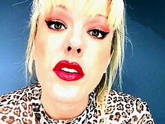 Amateur Webcam Chick Masturbates On Webcam More at
