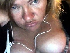Big-Breasted American Woman on Webcam HD