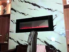 Cute amateur webcam teen girl toying pussy on webcam