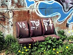 Kinky amateur fingers a guys ass while she jerks his cock