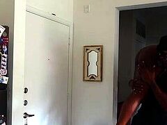 Tierra Doll - Queen Veiny Feet - Lift And Carry Tierra Feat