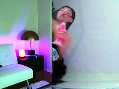 Amateur brunette ariana marie solo toying